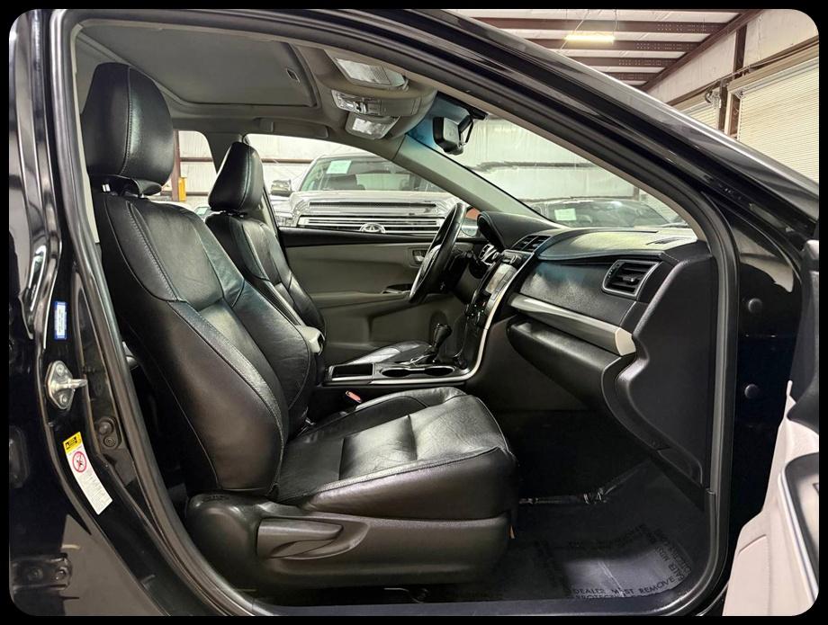 Toyota Camry SE 2015