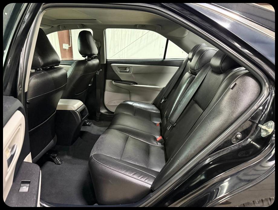 Toyota Camry SE 2015