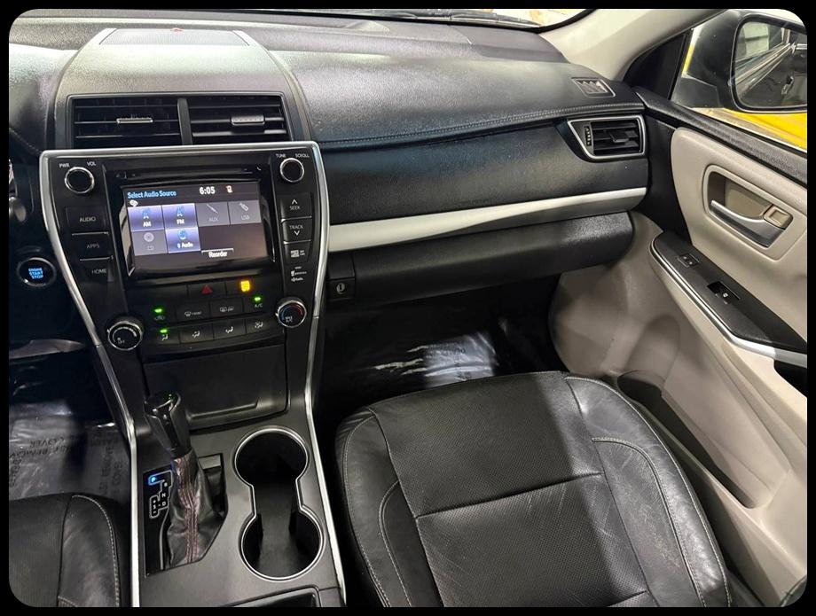 Toyota Camry SE 2015