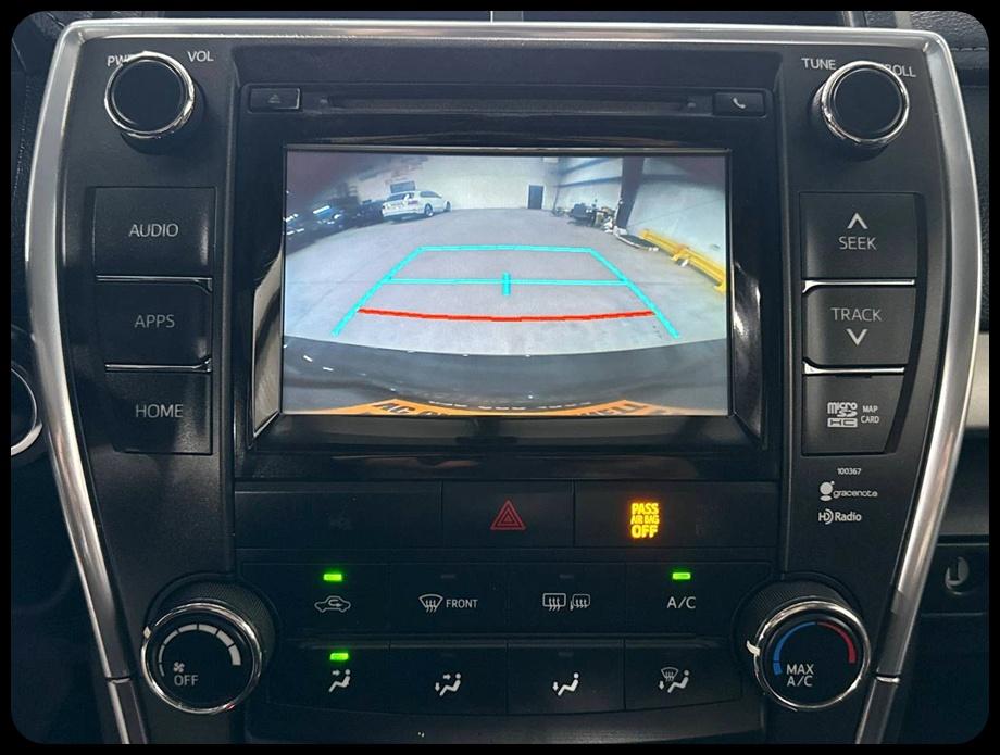 Toyota Camry SE 2015