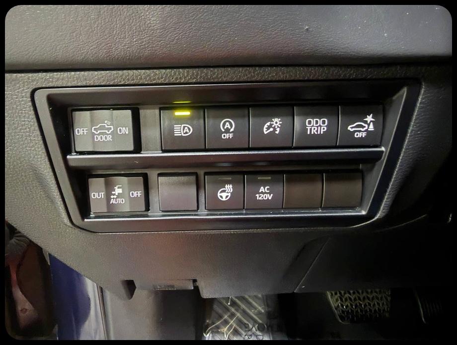 Toyota Tundra Platinum CrewMax 2WD Long Bed 2023