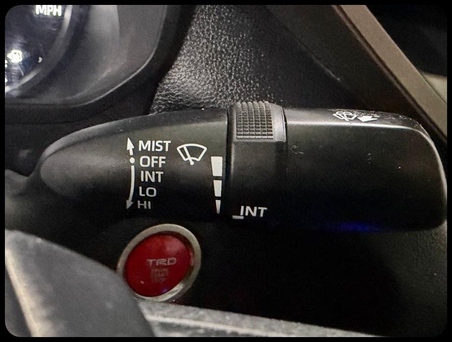 Toyota Tundra SR5 CrewMax 4WD 2023