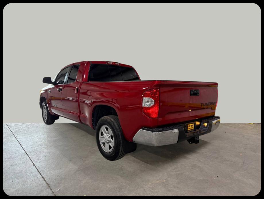 Toyota Tundra  2017
