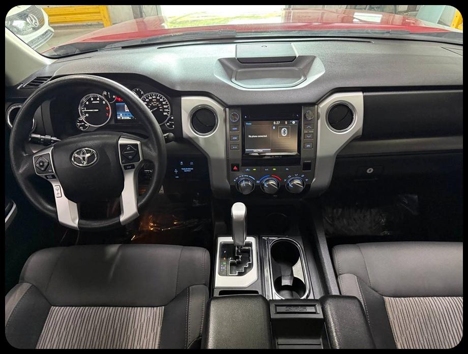 Toyota Tundra  2017