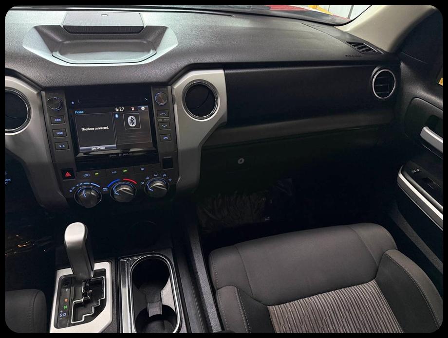 Toyota Tundra  2017