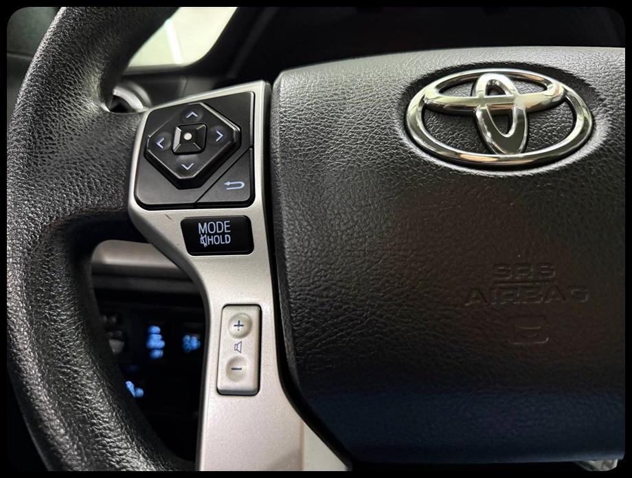 Toyota Tundra  2017