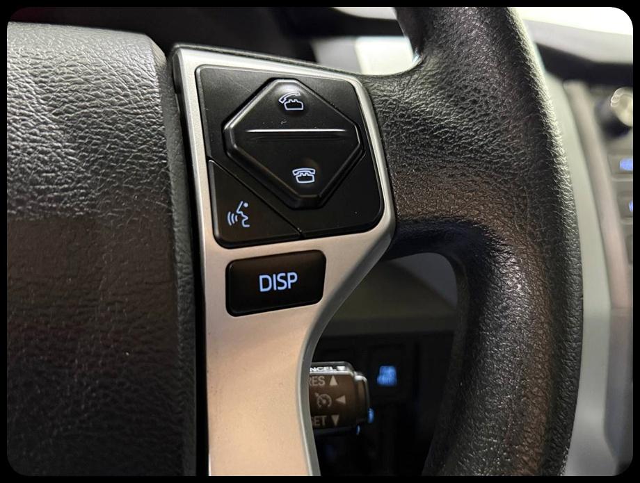 Toyota Tundra  2017