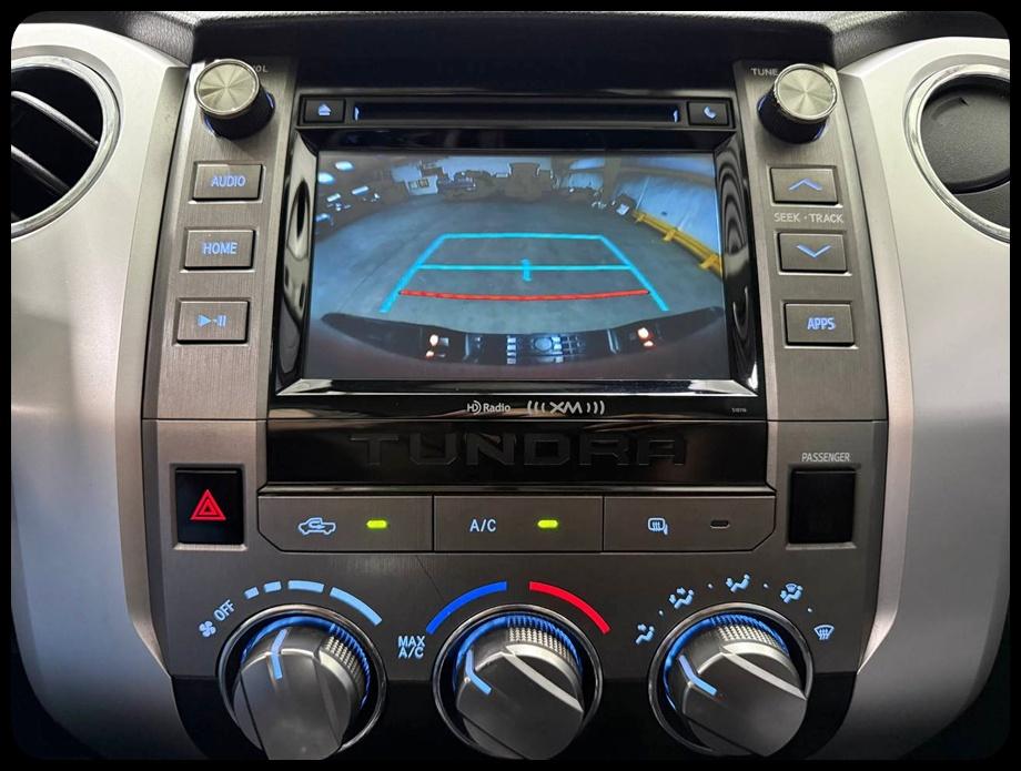 Toyota Tundra  2017