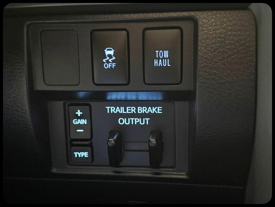 Toyota Tundra  2017
