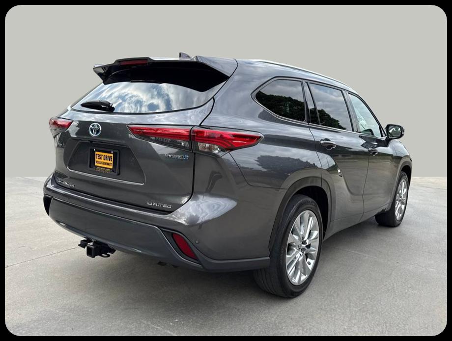 Toyota Highlander Hybrid Limited 2023