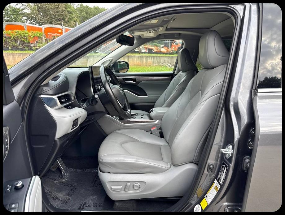 Toyota Highlander Hybrid Limited 2023