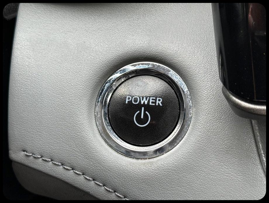 Toyota Highlander Hybrid Limited 2023