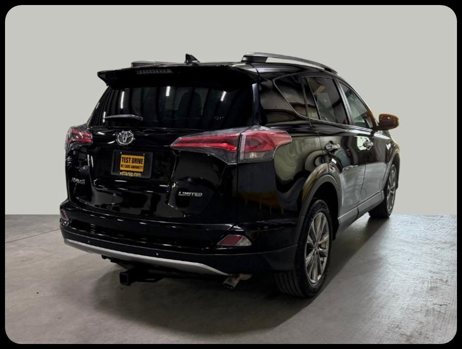 Toyota RAV4 Limited FWD 2017