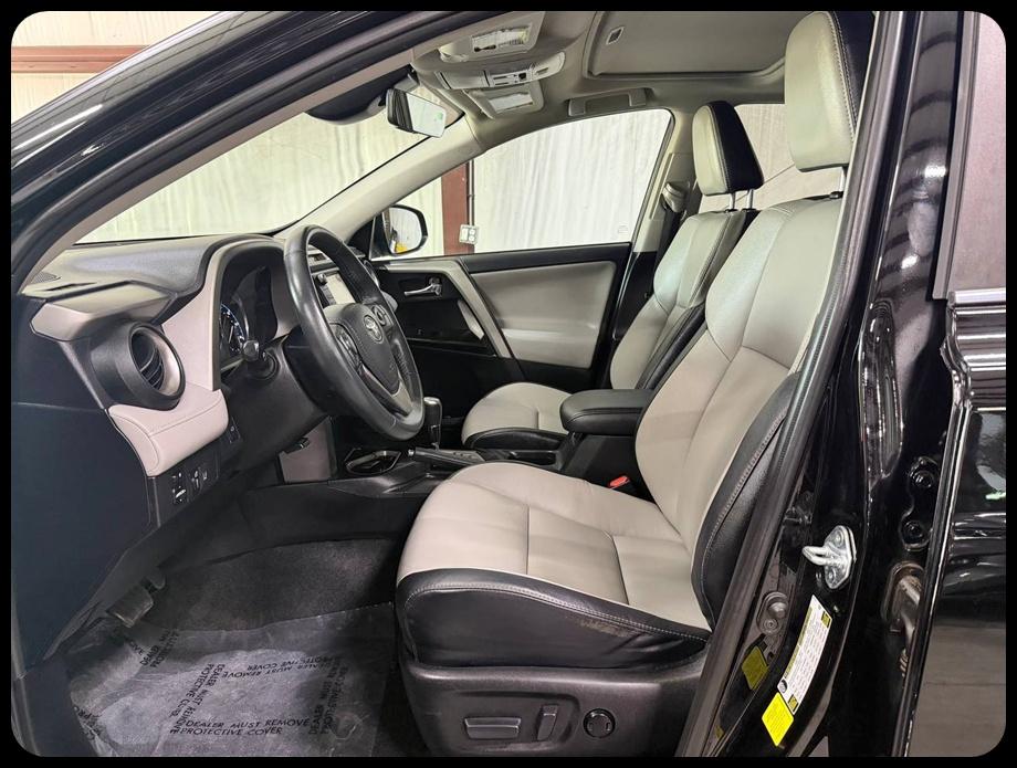 Toyota RAV4 Limited FWD 2017