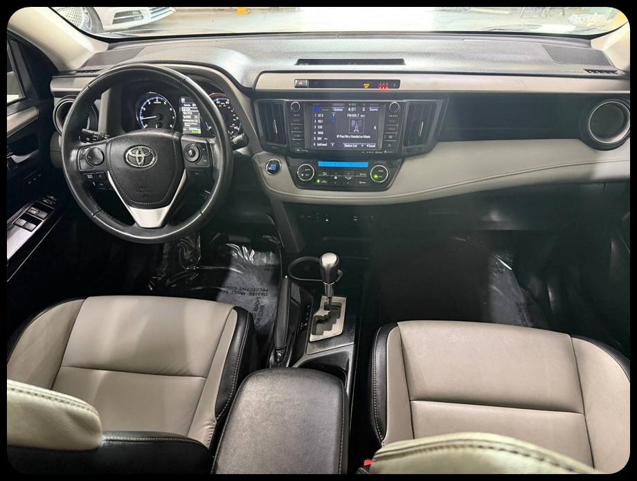 Toyota RAV4 Limited FWD 2017