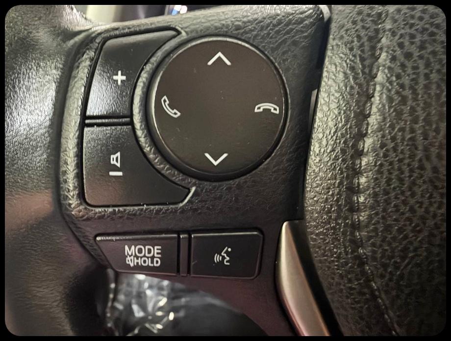 Toyota RAV4 Limited FWD 2017