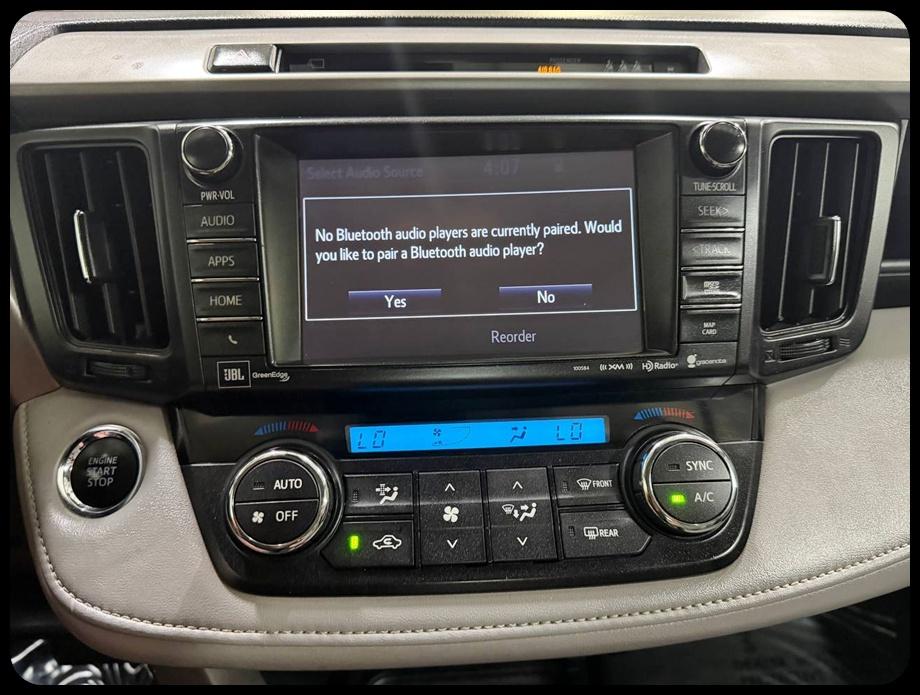 Toyota RAV4 Limited FWD 2017
