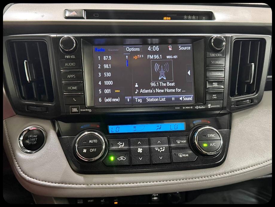 Toyota RAV4 Limited FWD 2017