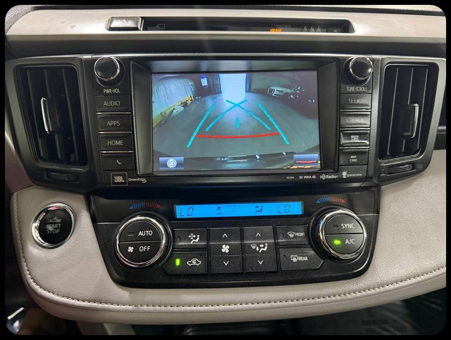 Toyota RAV4 Limited FWD 2017