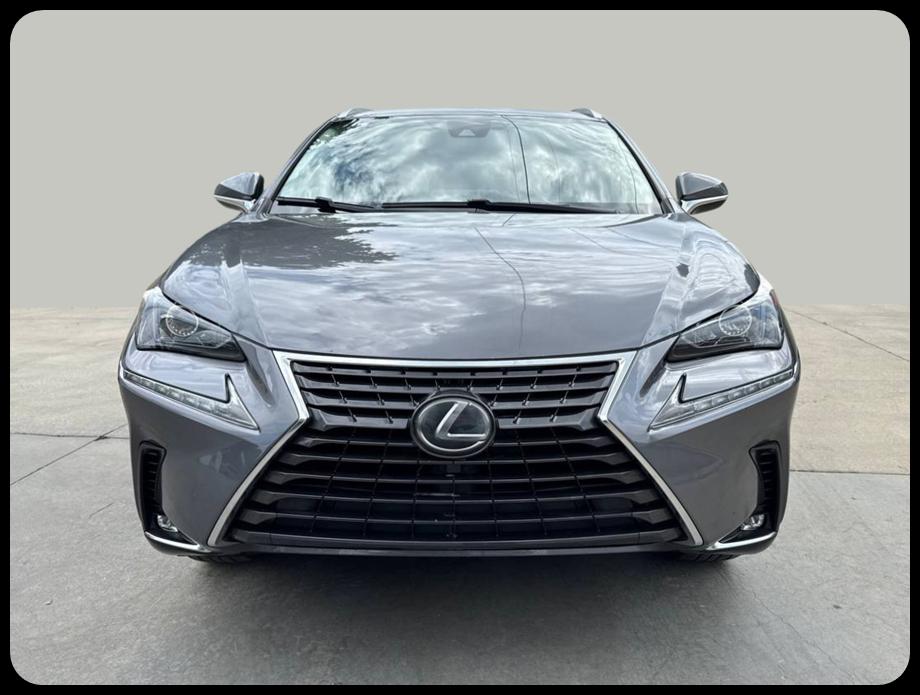 Lexus NX  2020