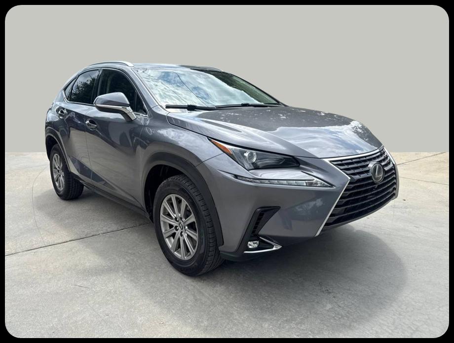 Lexus NX  2020