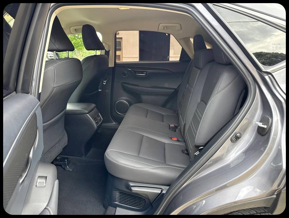 Lexus NX  2020