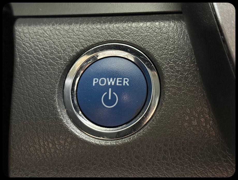 Toyota Camry Hybrid LE 2023