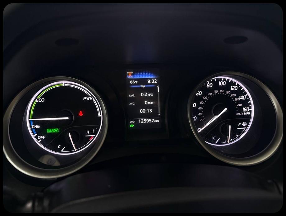 Toyota Camry Hybrid LE 2023