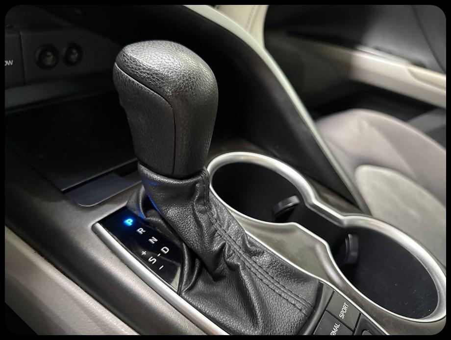Toyota Camry Hybrid LE 2023