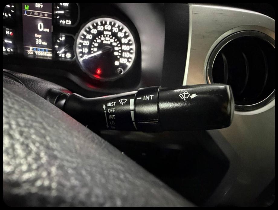Toyota Tundra  2018