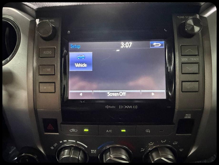 Toyota Tundra  2018