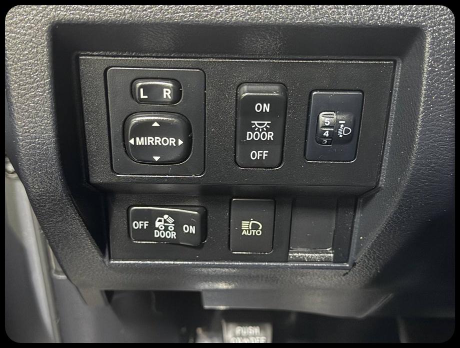 Toyota Tundra  2018