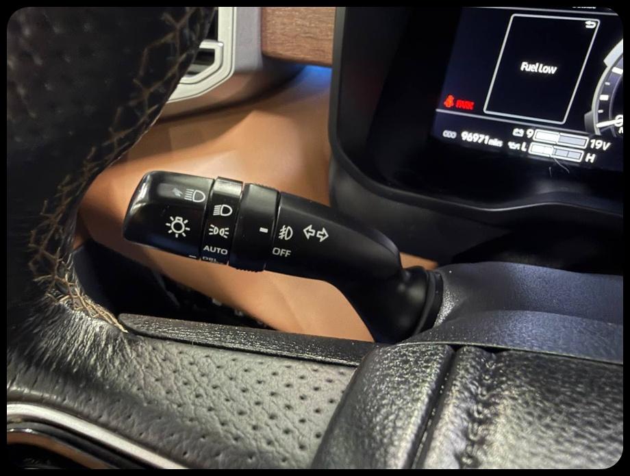 Toyota Tundra 1794 CrewMax 2WD Hybrid 2023