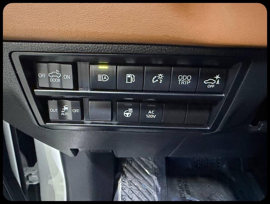 Toyota Tundra 1794 CrewMax 2WD Hybrid 2023
