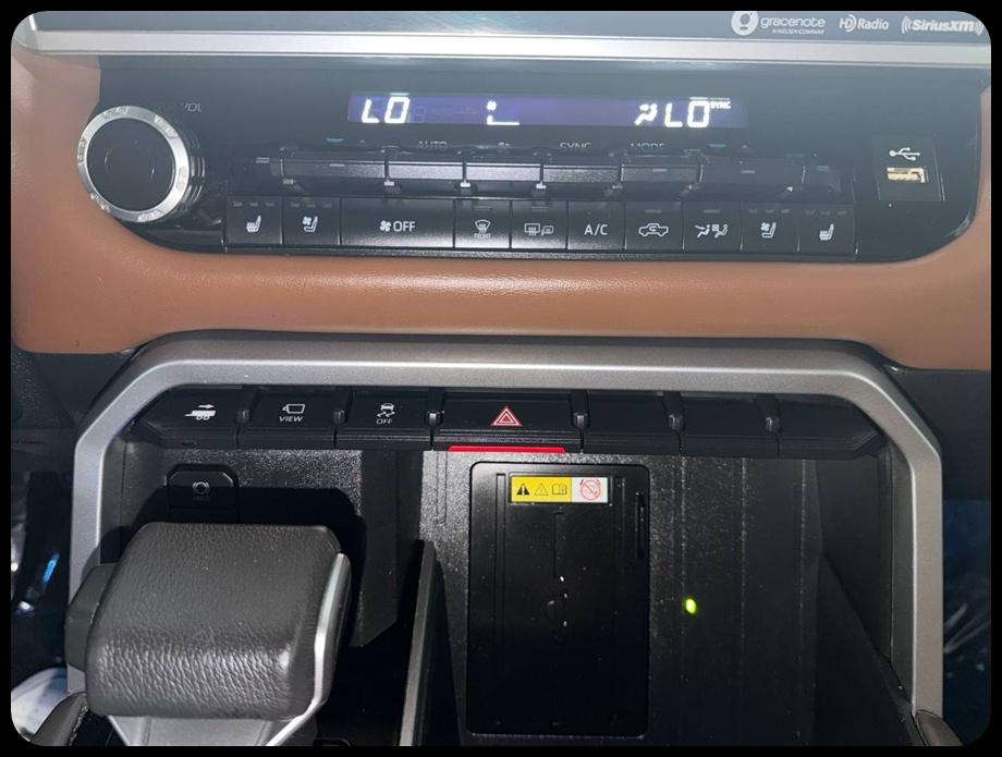 Toyota Tundra 1794 CrewMax 2WD Hybrid 2023
