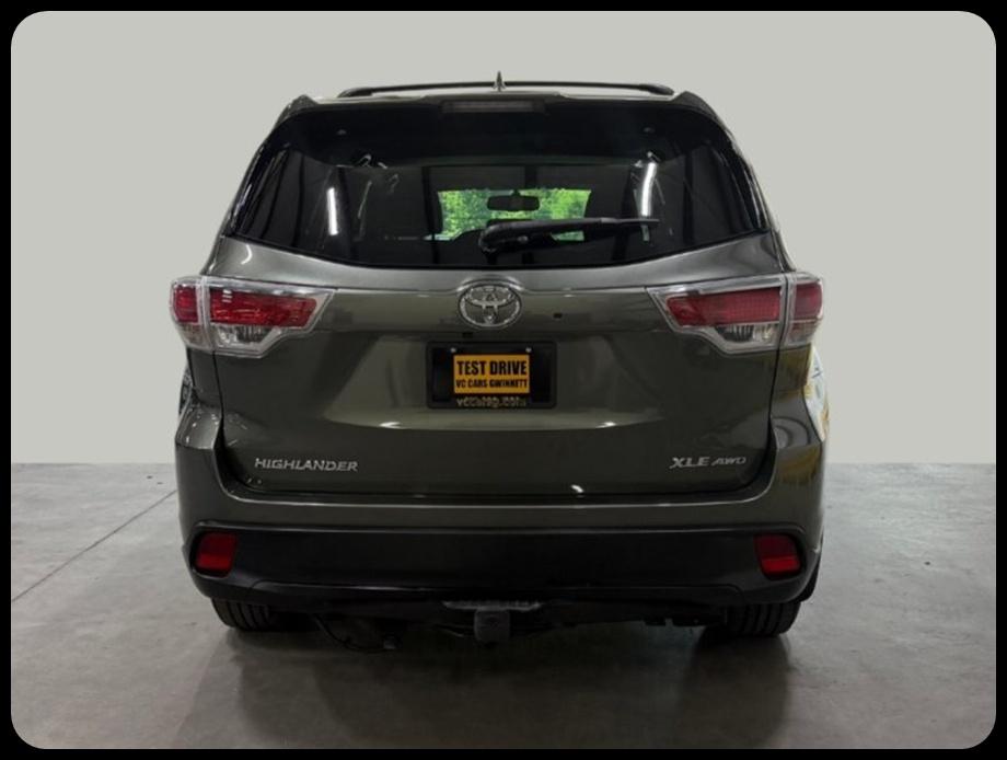 Toyota Highlander XLE AWD V6 2016