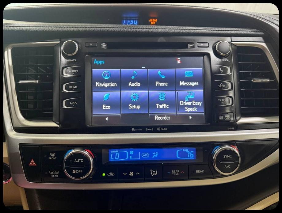 Toyota Highlander XLE AWD V6 2016