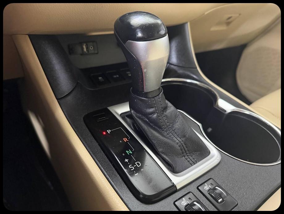 Toyota Highlander XLE AWD V6 2016