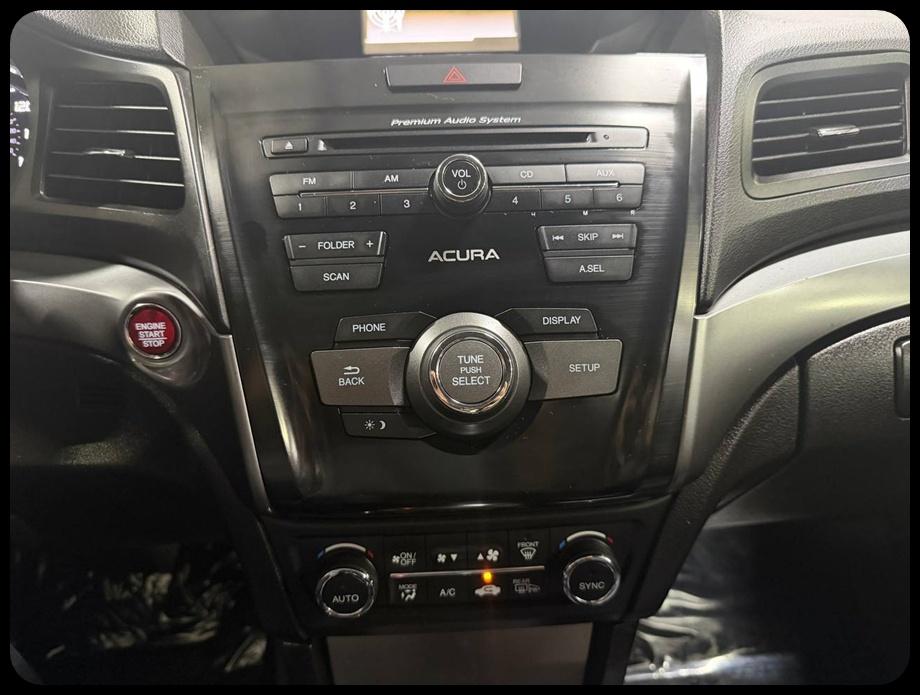 Acura ILX 5-Spd AT 2015