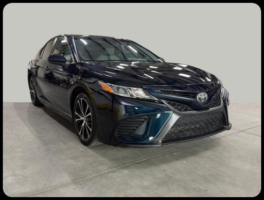 Toyota Camry SE 2018