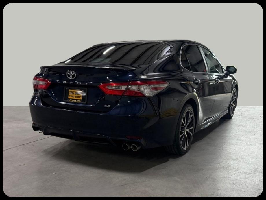 Toyota Camry SE 2018