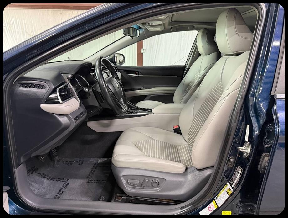 Toyota Camry SE 2018