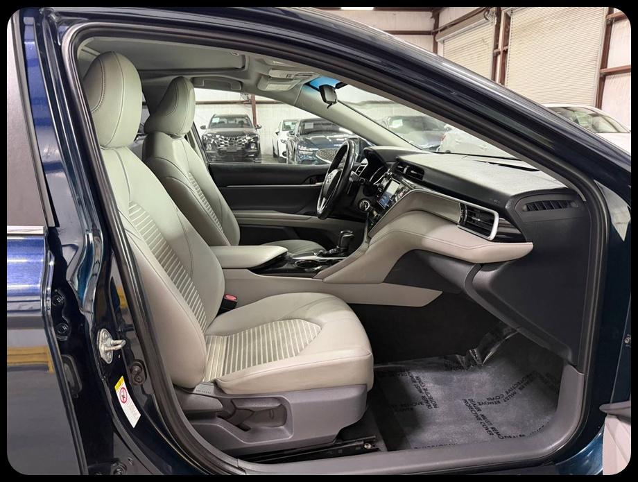 Toyota Camry SE 2018