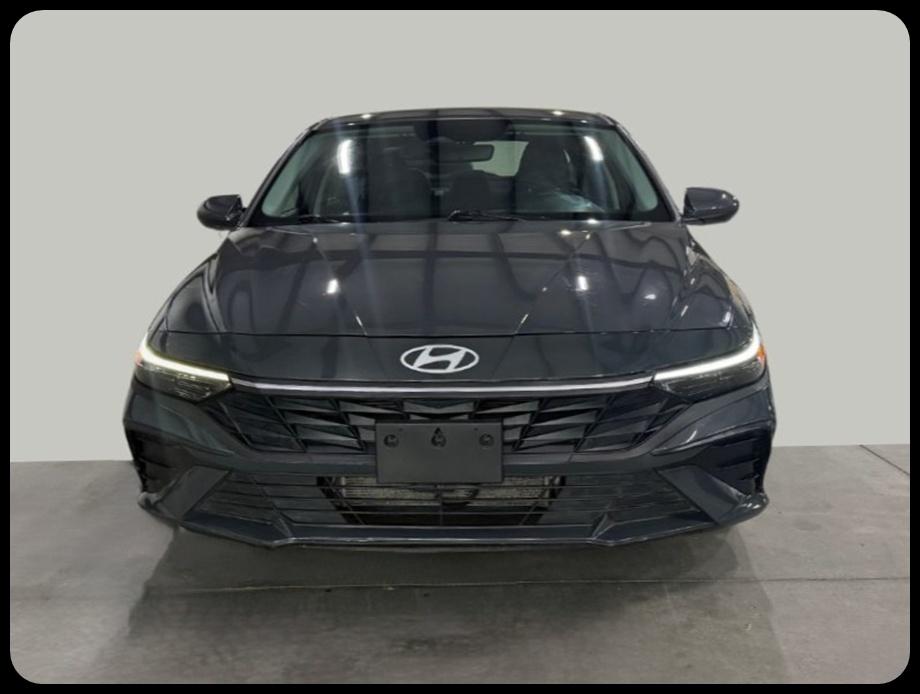 Hyundai Elantra Hybrid Blue 2025