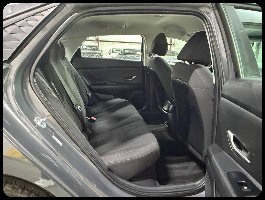 Hyundai Elantra Hybrid Blue 2025