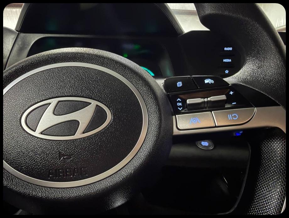 Hyundai Elantra Hybrid Blue 2025
