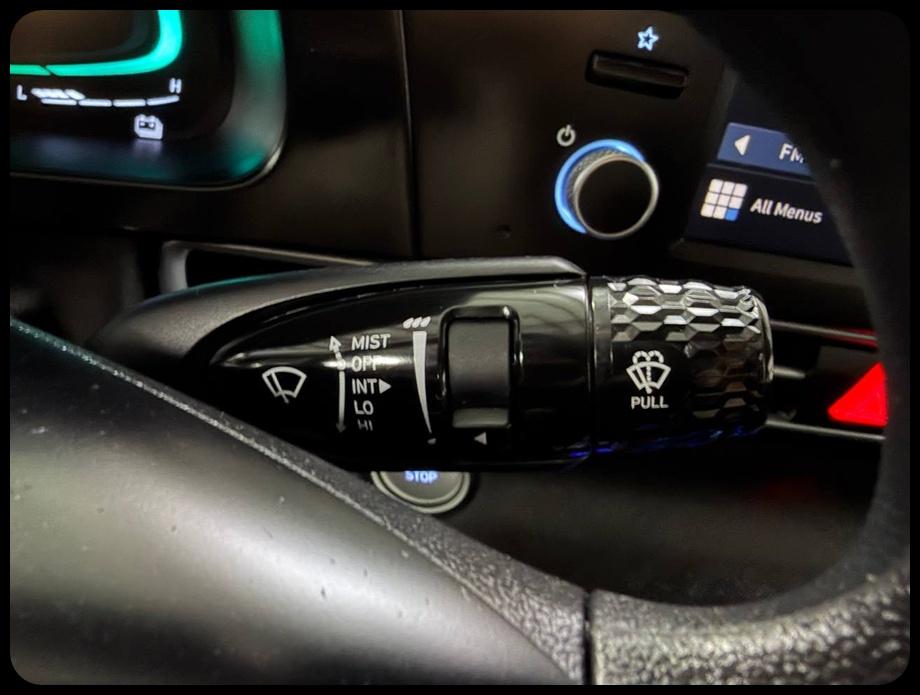 Hyundai Elantra Hybrid Blue 2025