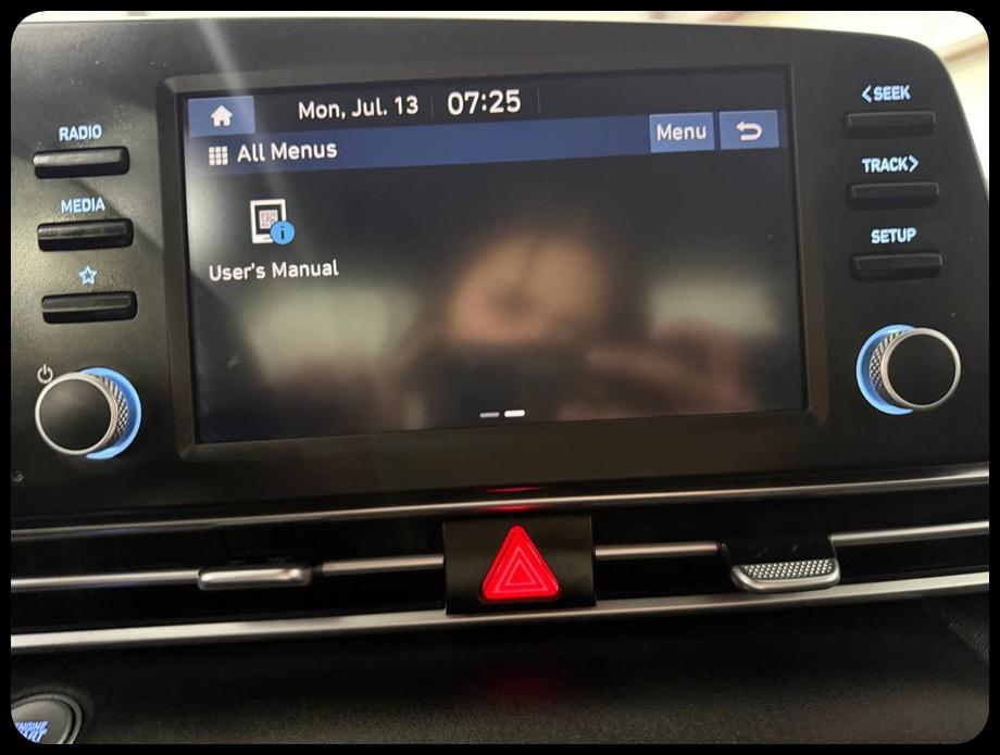 Hyundai Elantra Hybrid Blue 2025