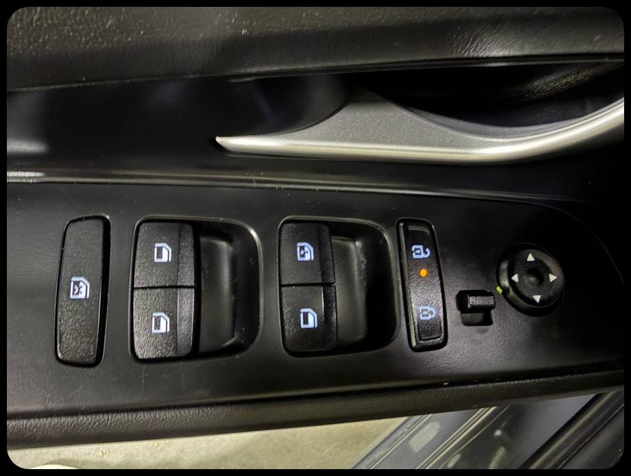 Hyundai Elantra Hybrid Blue 2025