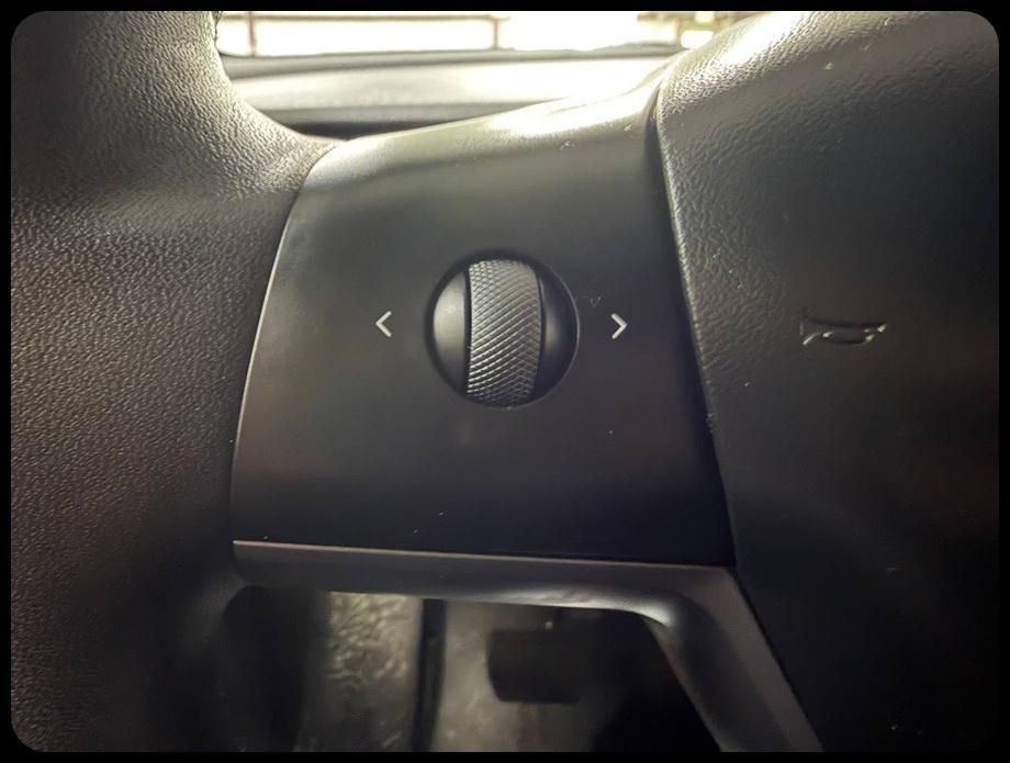 Tesla Model Y Long Range 2023
